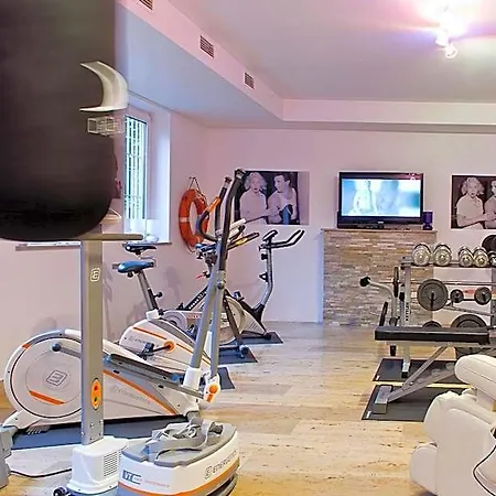 Ξενοδοχείο Arthotel Ana Style 4*